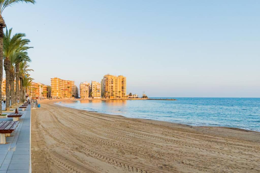 La Perla De Torrevieja Apartman Kültér fotó